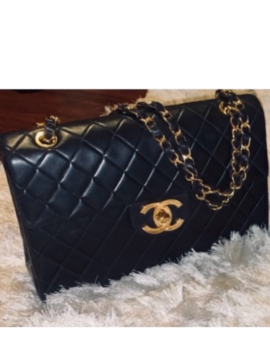 CHANEL Handbags - Vintage Jumbo CHANEL Black Quilted Leather Shoulder Bag with Gold Chain